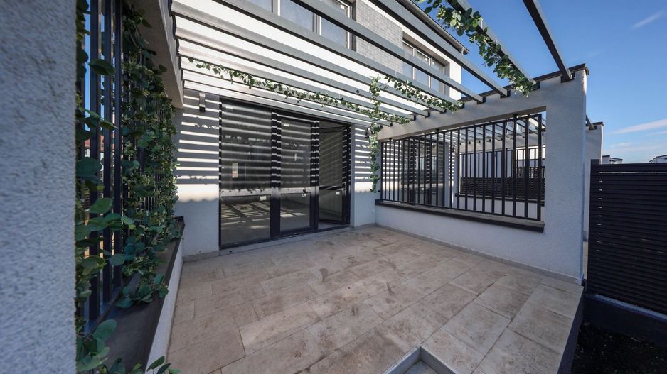 Casă Tip Duplex de Vânzare în Sânpetru | La Poalele Dealului Lempes - Poză 5