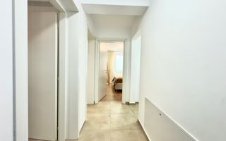 Apartament modern 3 camere, etaj intermediar + parcare - zona Coresi - Poză 12