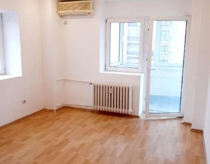 Apartament trei camere nemobilat, Piata Muncii - Poză 1