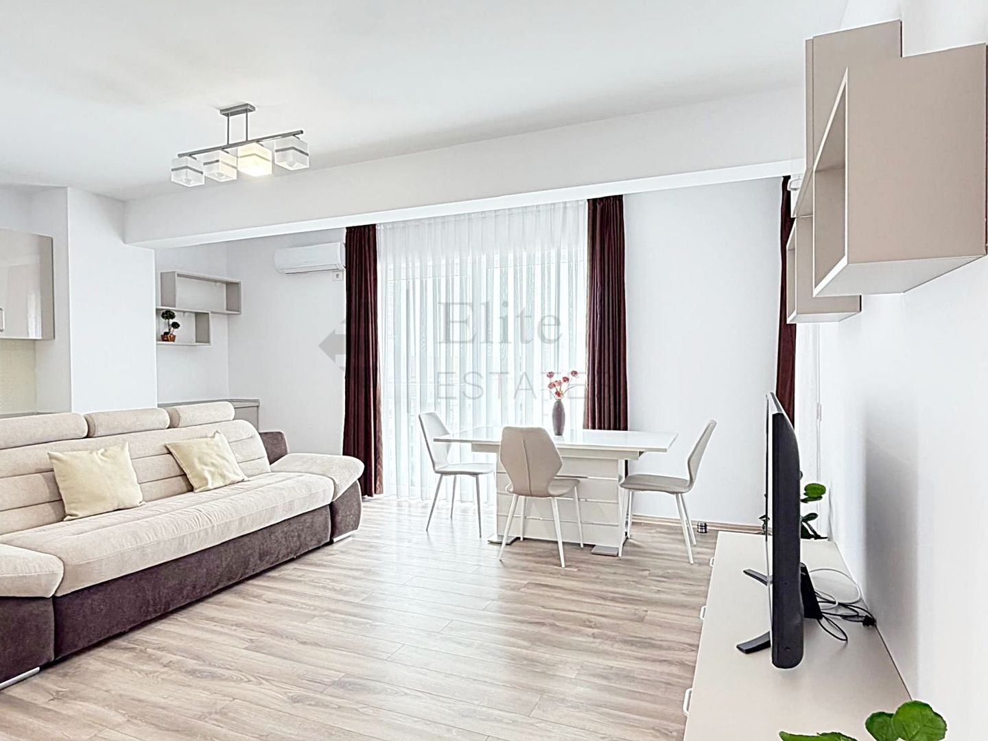 Apartament 4 camere de inchiriat in Prima Onestilor - Poză 15