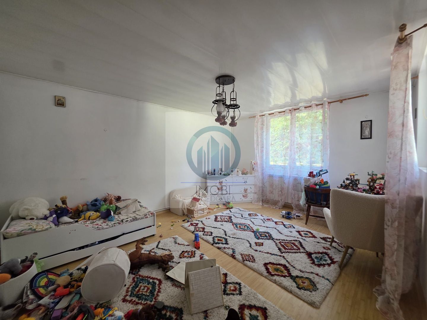 Casa D+P+M in Deva-Aurel Vlaicu, 3 dormitoare, 3 bai, garaj si terasa - Poză 5