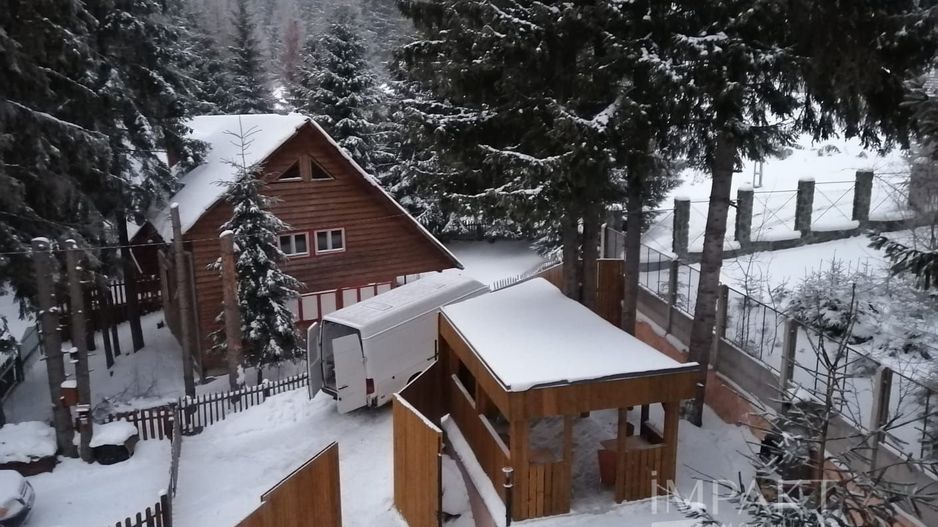 Pensiune 10 camere in statiunea Muntele Baisorii - Poză 23