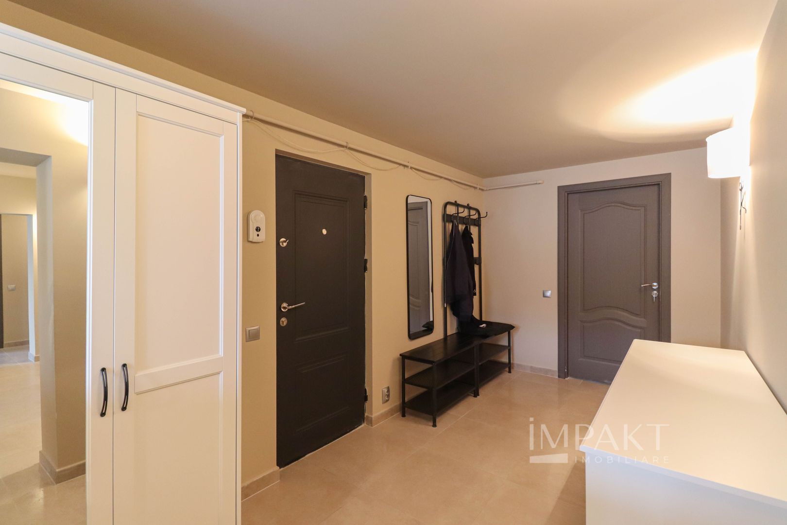 Apartament super cu 4 camere aflat in zona  Parcului Central! - Poză 16