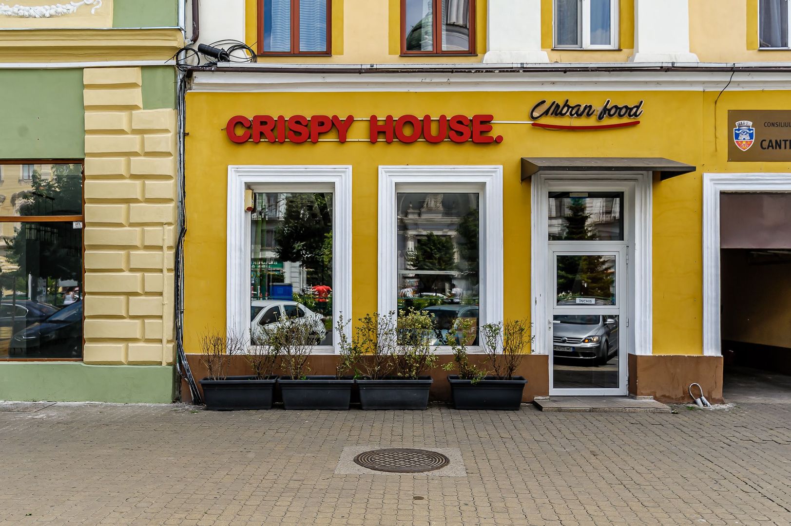 Închiriat! Spațiu comercial ultracentral, zona Teatru. - Poză 2