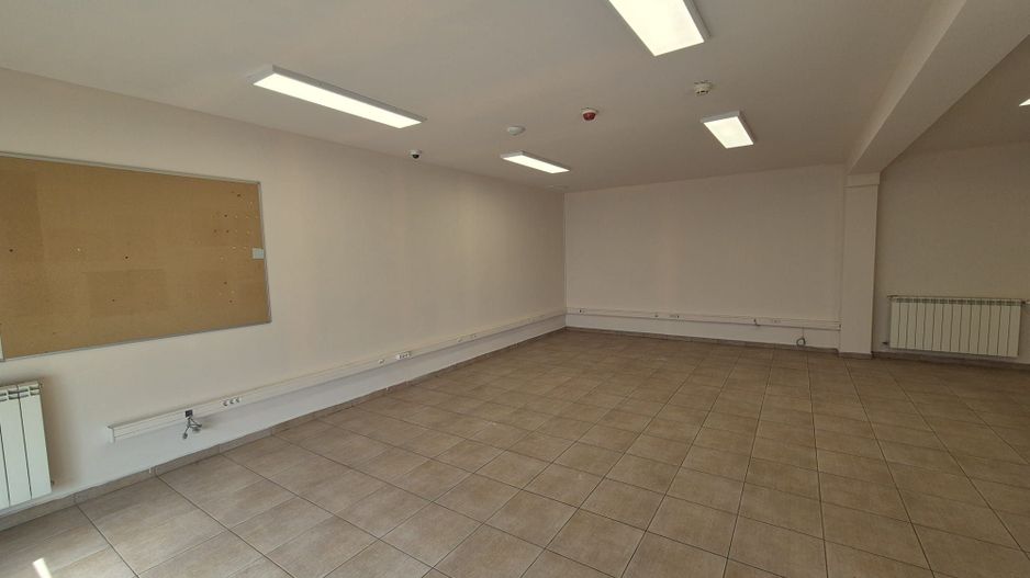 De inchiriat depozit logistic cu rafturi incluse, 2 rampe , Chitila - Poză 9