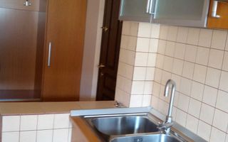 Apartament 3 camere renovat, zona Esplanada, Pașcani - Poză 2