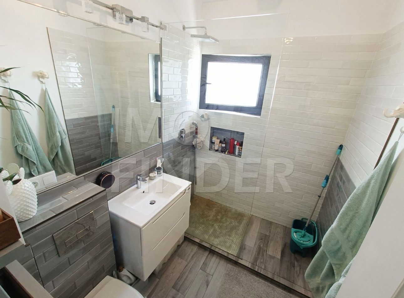 Vânzare 3 camere, la cheie, Borhanci - Poză 6