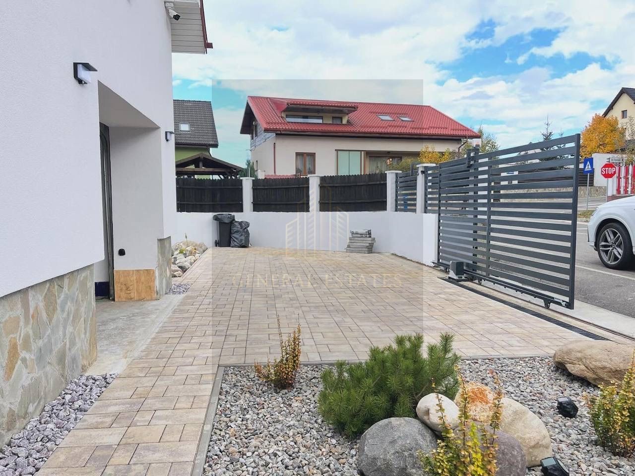 Casă cu design modern & suflet autentic – 200 m² de confort și rafinam - Poză 3