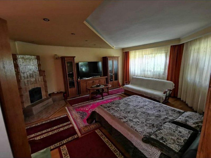 Casa / Vila cu 9 camere Breaza - Poză 5