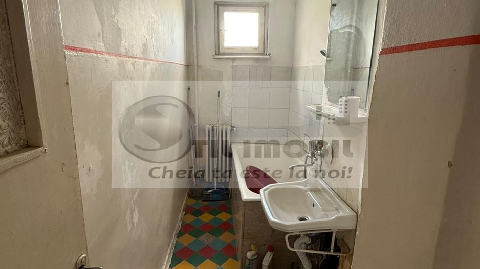 Apartament 2 camere, renovare completă, zona Alexandru cel Bun - Poză 10