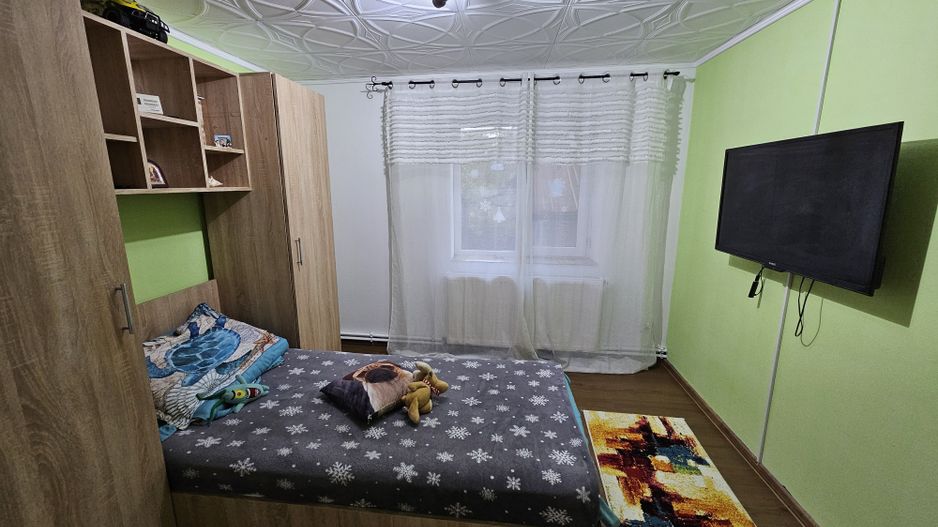 Casa 127mp mobilata/utilata+ anexa+garaj+beci+teren intravilan 1233 mp - Poză 9