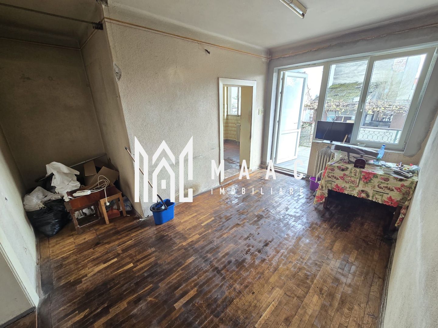 Apartament la casa 4 camere 300 teren zona Centrala - Poză 6