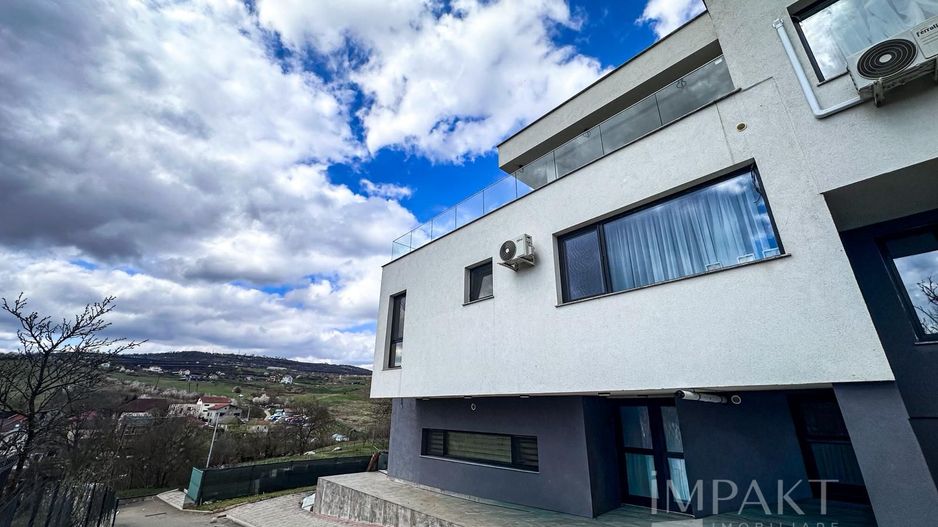 Vila | Zona Iris | Ultrafinisata | 120 mp + 350 mp Teren + 70 mp Teras - Poză 17