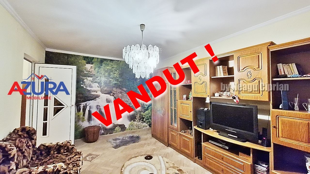Vanzare apartament 3 camere, Banat - Poză 1