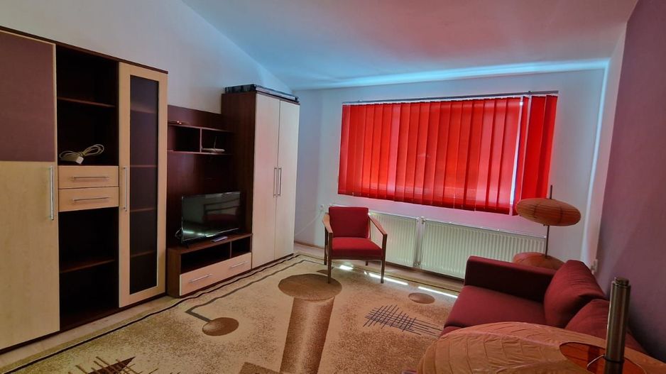 Apartament renovat cu o camera pe 2 nivele | Curte | Parcare | Grigorescu - Poză 3