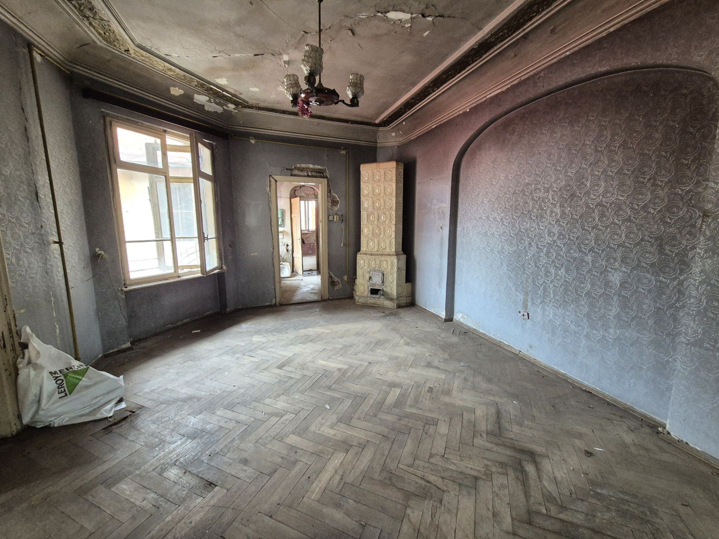 Casa P+1  - Dacia - Eminescu - curte comuna - Poză 2