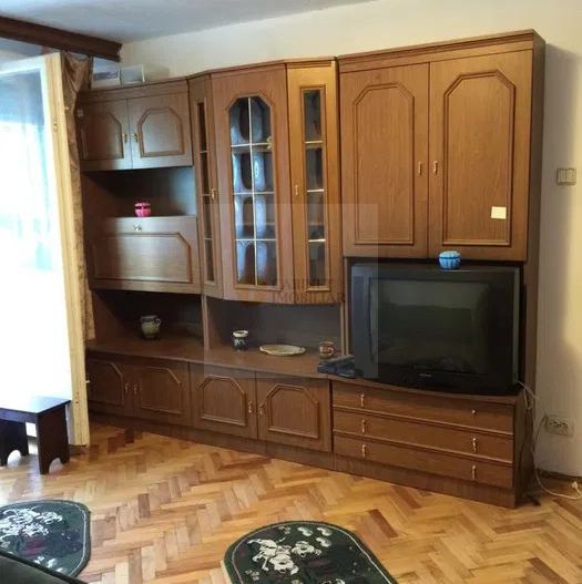 Etaj 1/10 | Balcon închis | Bloc anvelopat | Frigocom - V Ialomitei - Poză 3