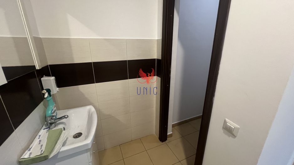 Spatiu Comercial / Birouri Central - Poză 6