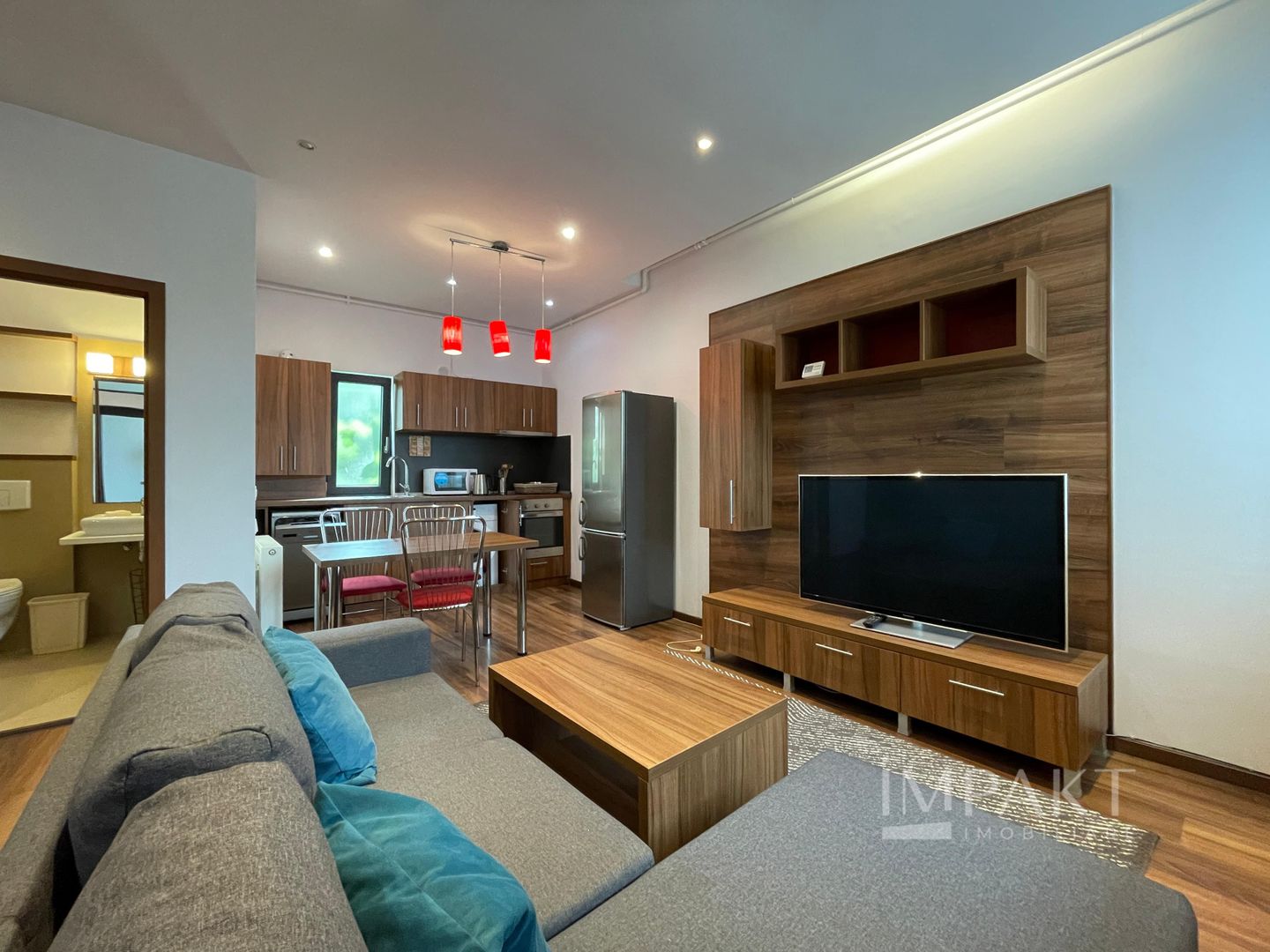 Apartament spre vanzare cu 2 camere, zona Centrala! - Poză 3