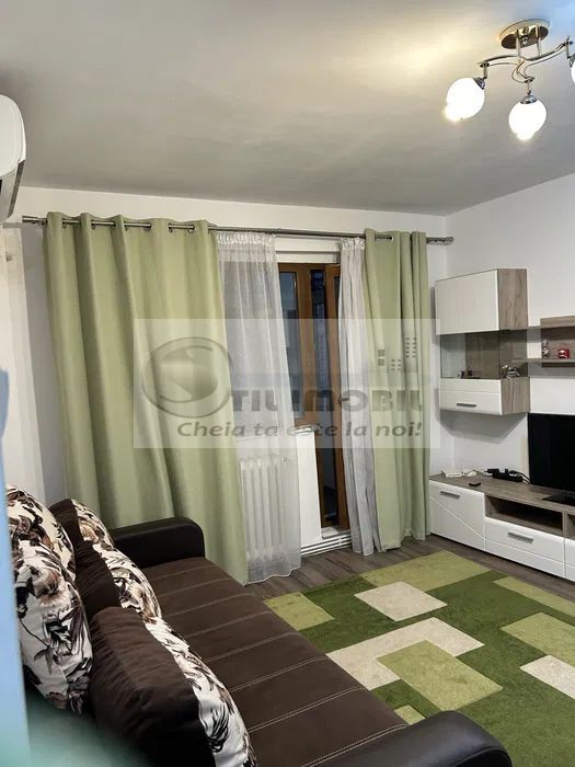 Apartament 2 Camere Podul Ros - 480 euro - Poză 1