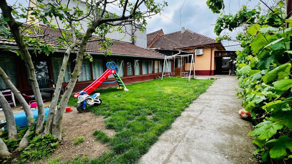 Casa Individuala 5 camere  -  Zona  Mehala - Poză 1