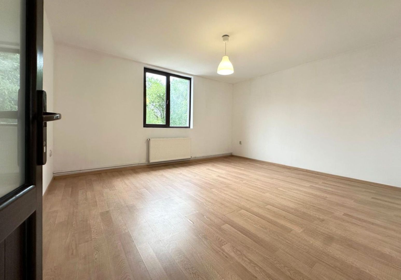 Inchiriere casă complet renovată cu 4 camere  Băneasa, Sector 1 - Poză 4