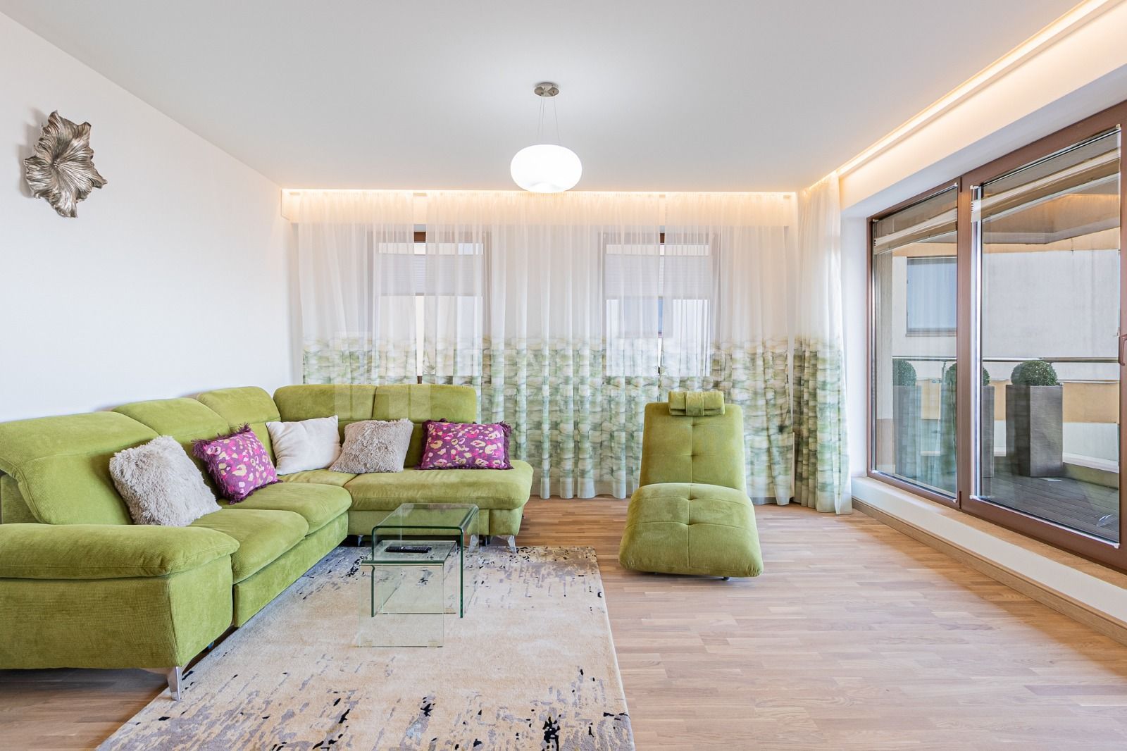 Apartament cochet 3 camere, 2 bai+parcare subterana, Drumul Poienii, Seasons - Poză 1