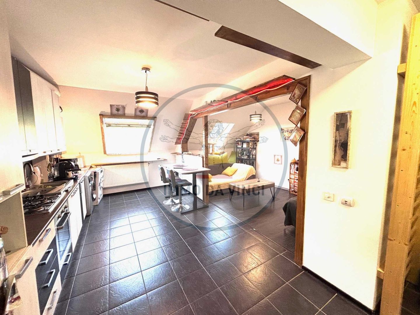 Apartament 3 camere, 2 niveluri, 78 mp + pod 25 mp, parțial mobilat - Poză 2