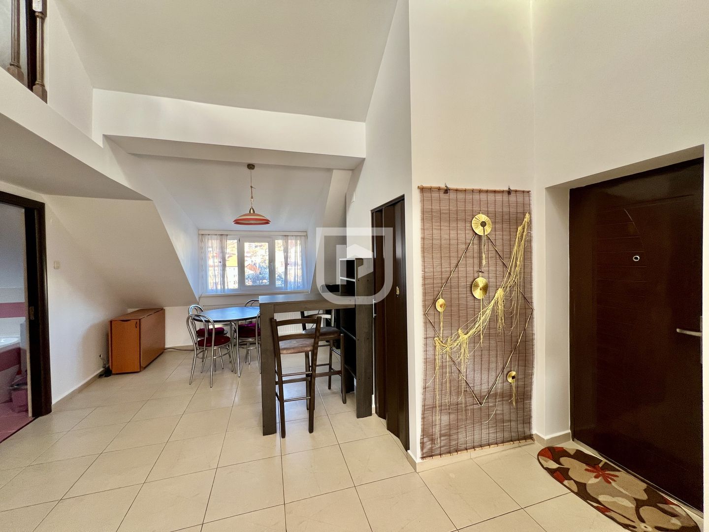 Apartament ULTRACENTRAL de vânzare | Gura Humorului - Poză 4