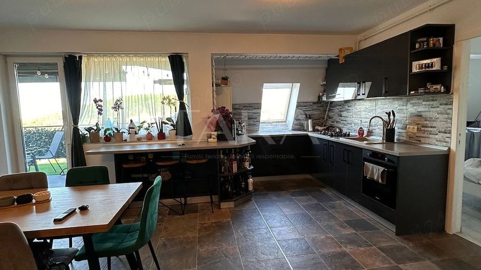 Apartament 2 camere, terasă 25 mp și parcare subterană – zona Vivo - Poză 1