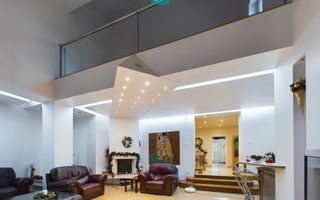 Casă situată Central în Dumbrăvița - Poză 10