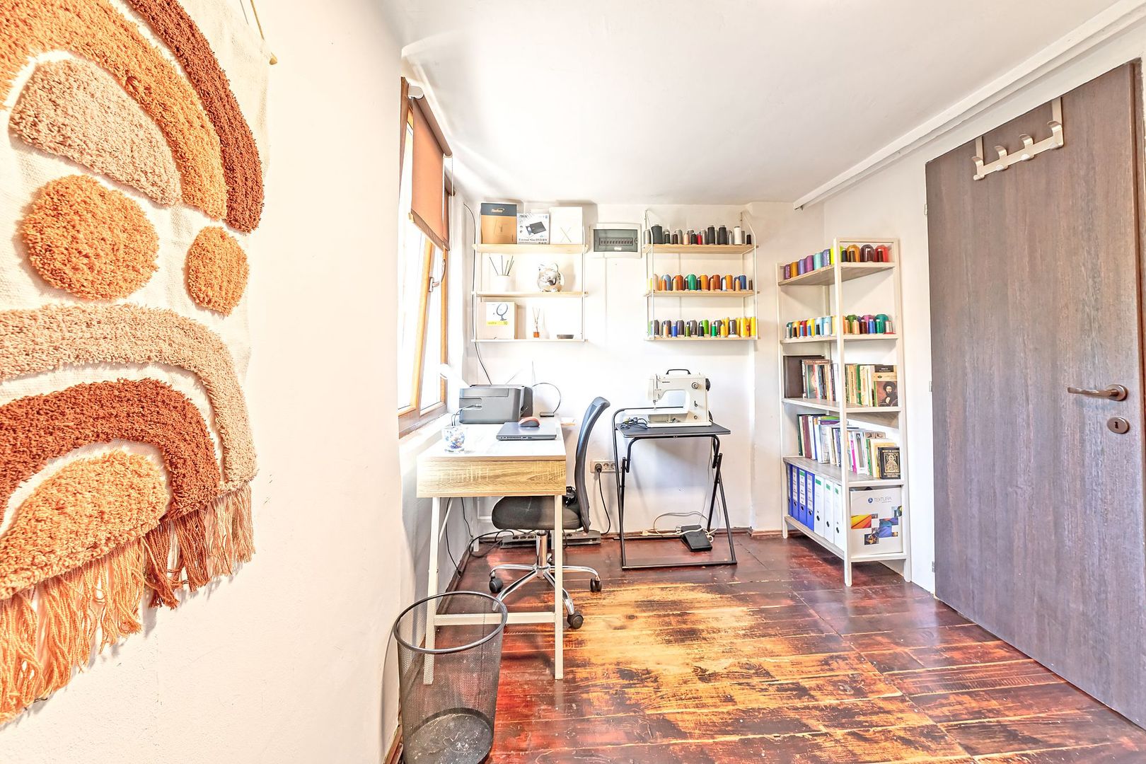 Casă într-o zonă liniștită, pe Insula Mureș - Poză 1