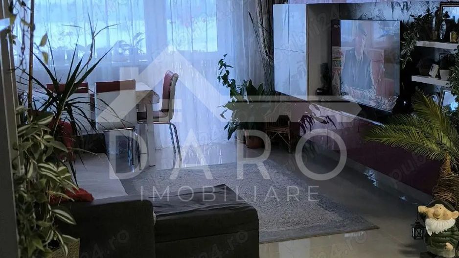 Vand apartament cu 3 camere - Poză 9