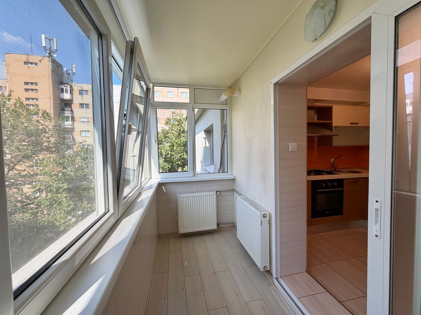 Apartament 3 camere decomandat – zona Teatrului Masca,/Bd. Uverturii - Poză 11