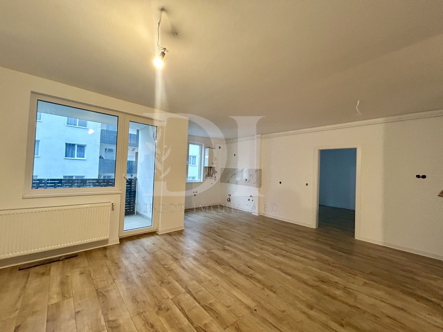 Apartament 2 camere de vanzare / Zona BMW / Floresti. - Poză 1