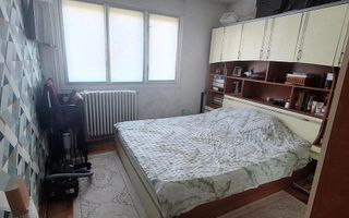 Apartament cu 3 camere/ 60mp/ zona Podu Ros - Poză 4