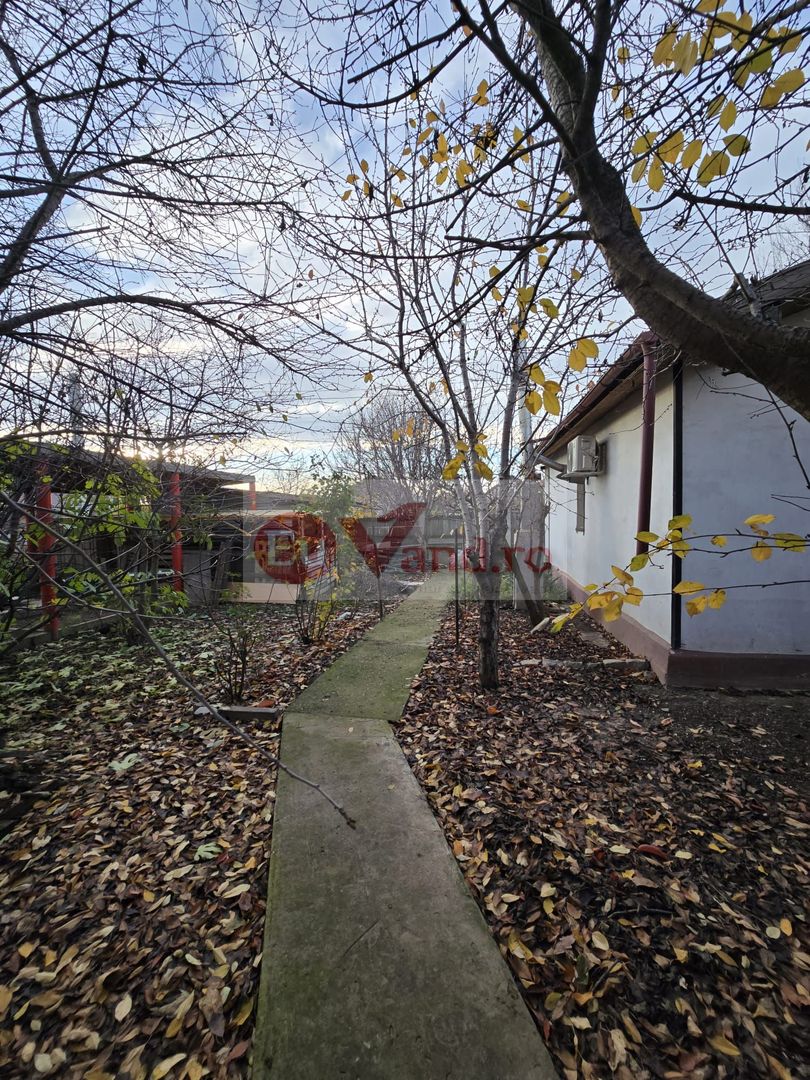 Exclusivitate! Proprietate in Sendreni, jud. Galati -  65.000 EUR - Poză 3