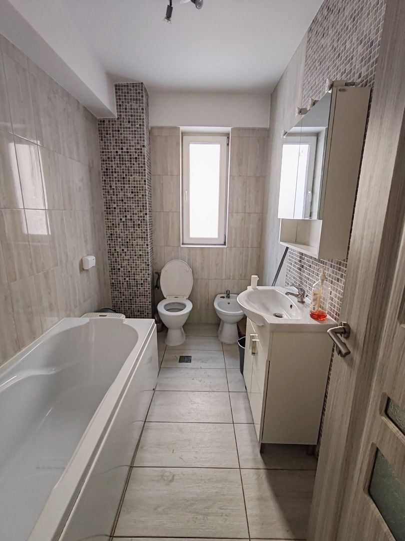 Apartament 2 camere decomandat 54 mp Galata Panoramic Res. 350 euro - Poză 10