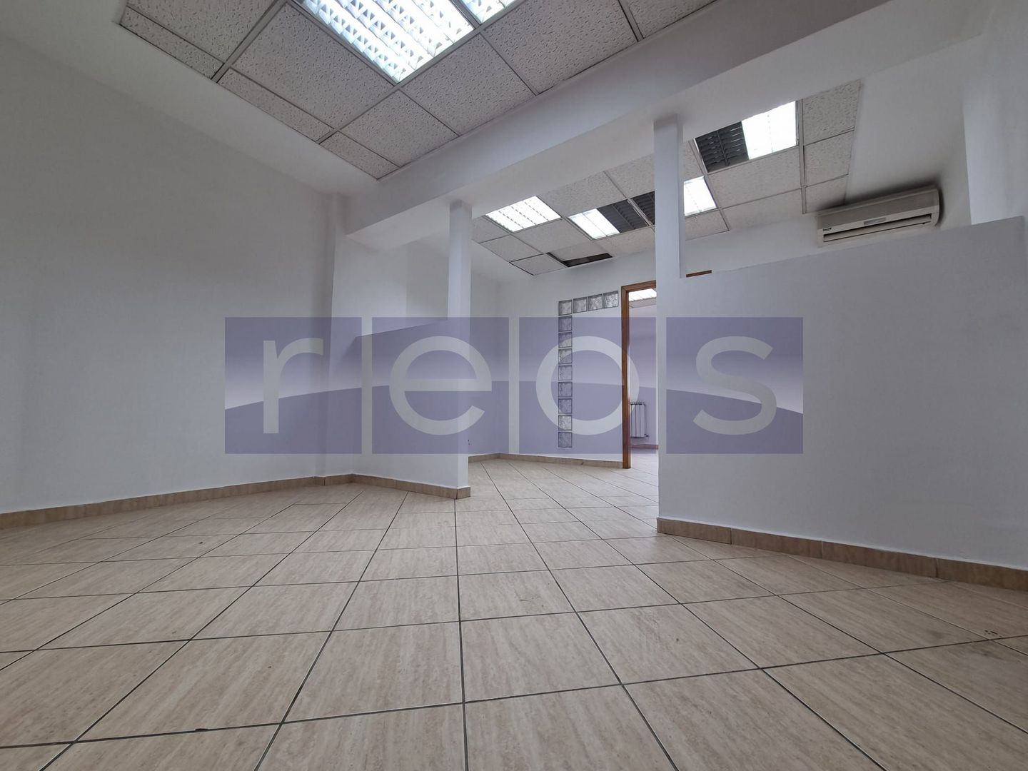 VANZARE SPATIU COMERCIAL | 30 CAMERE | ZONA UNIRII - Poză 18