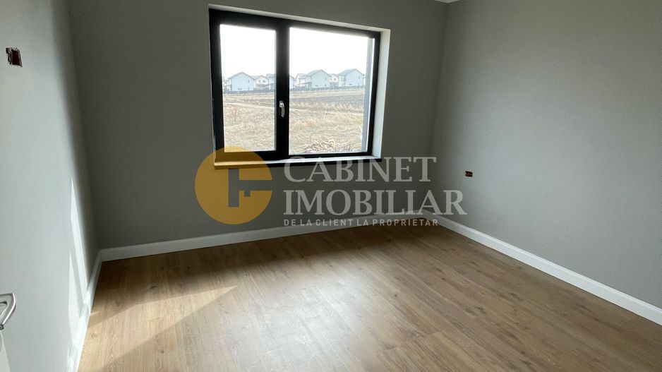 Vila 4 Camere Rediu - Poză 14