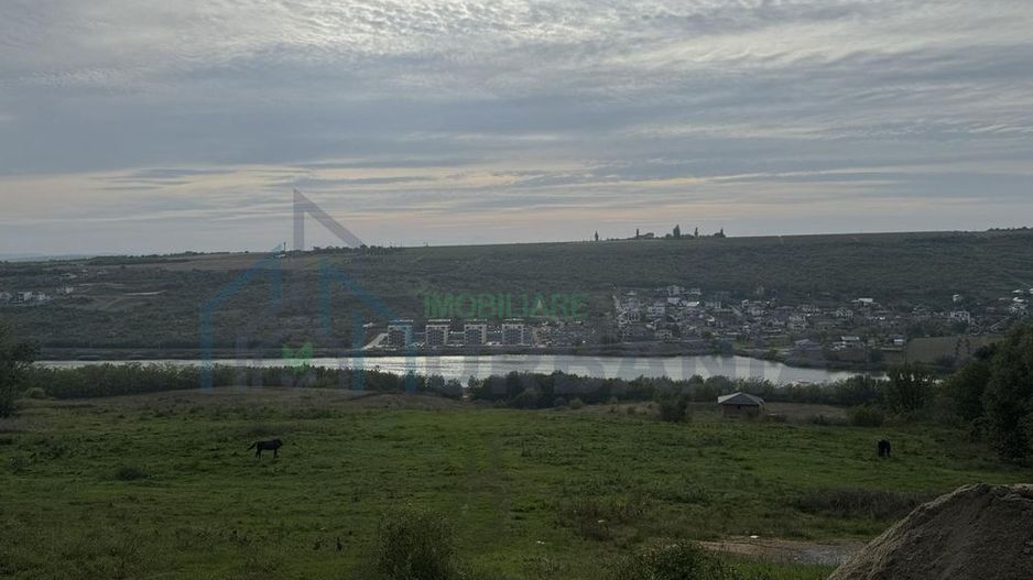 Teren intravilan cu vedere la lac, lângă pădure – Aroneanu, Lot 1, 840,86 mp - Poză 1