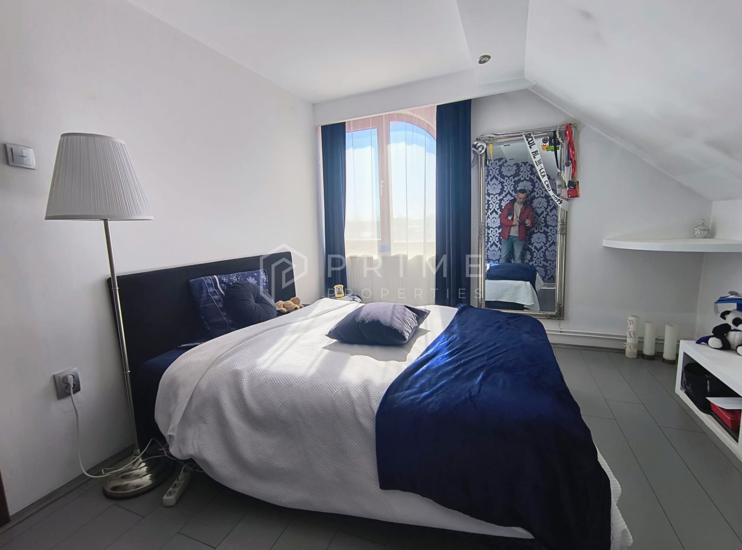 Casa perfectă pentru familie – curte, foișor cu grătar și garaj triplu - Poză 18