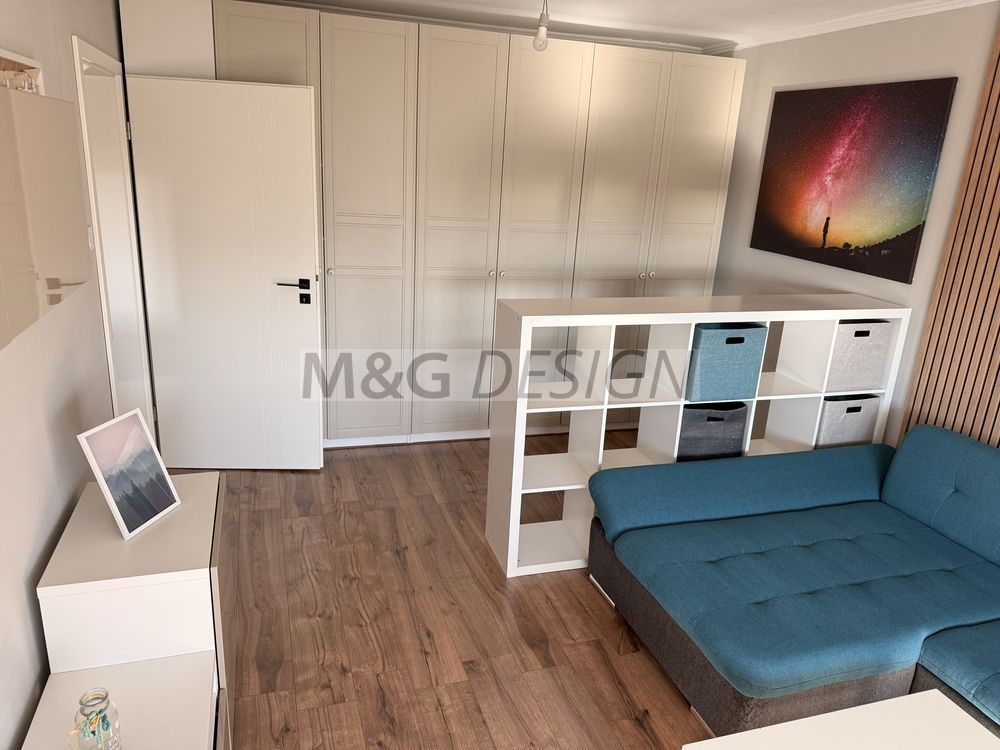 Apartament  2 camere Soarelui  decomandat - Poză 1