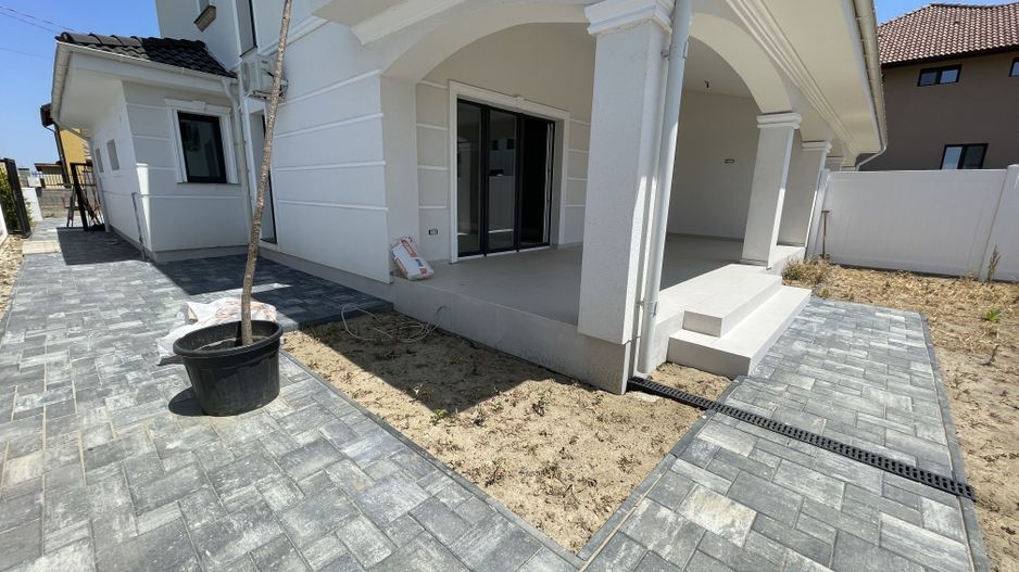 Duplex in Dumbravita cu garaj - Poză 1