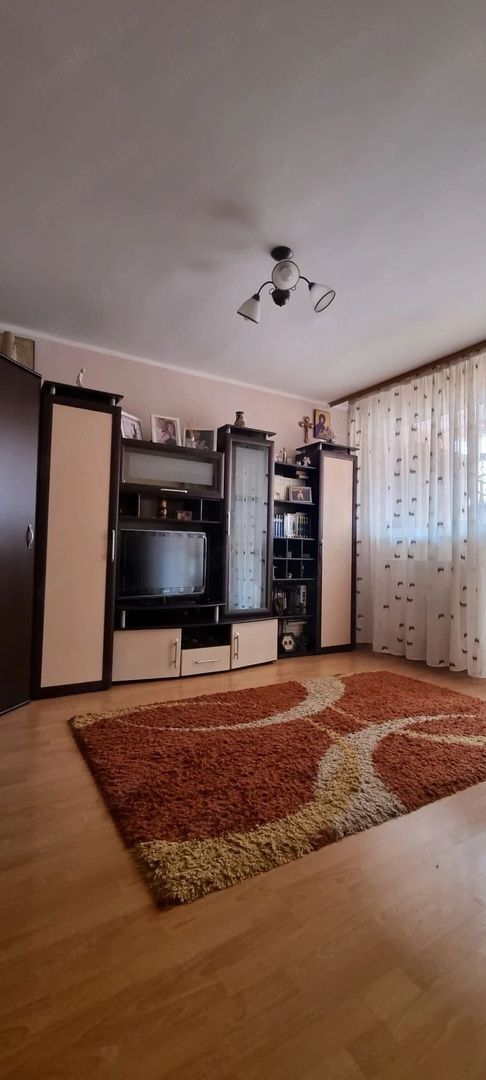 De inchiriat apartament  2 camere, Micro 20, zona 2 Cocosi, et. 6, 1900 lei - Poză 1