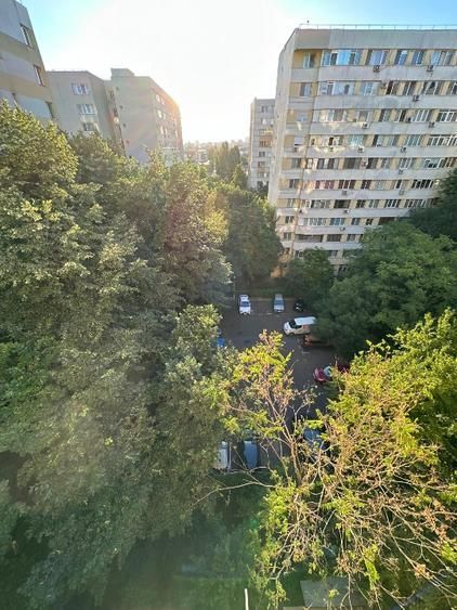 3 camere Obor – Veranda Mall | Bloc reabilitat | Ideal pentru renovare după gust - Poză 2