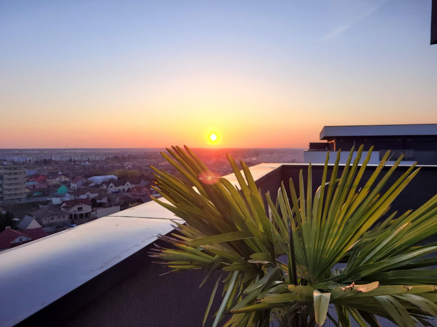 Penthouse deluxe cu terasă  în Adora Park - Poză 18