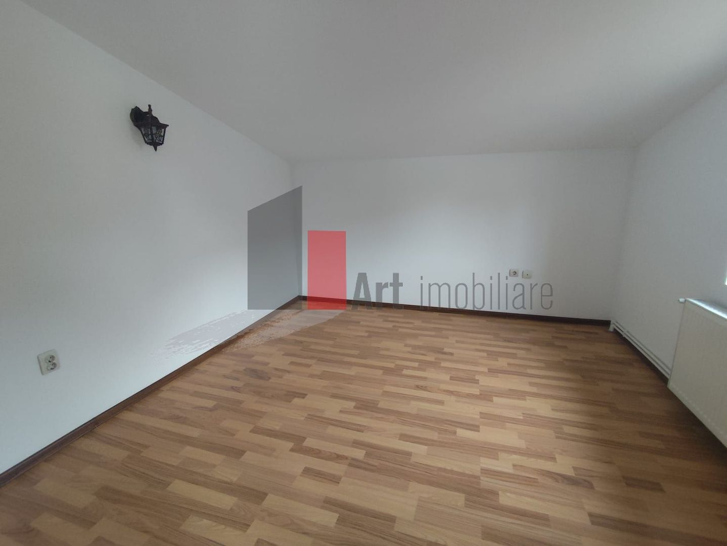 Casa de inchiriat in zona Giulesti - Poză 9