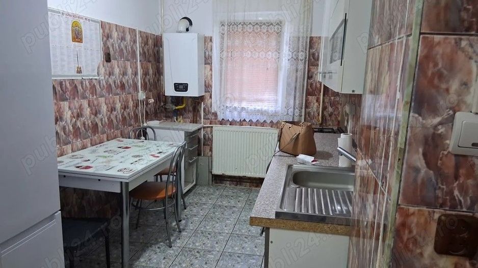 Apartament 3 camere Lipovei parter  cu centrala - Poză 1