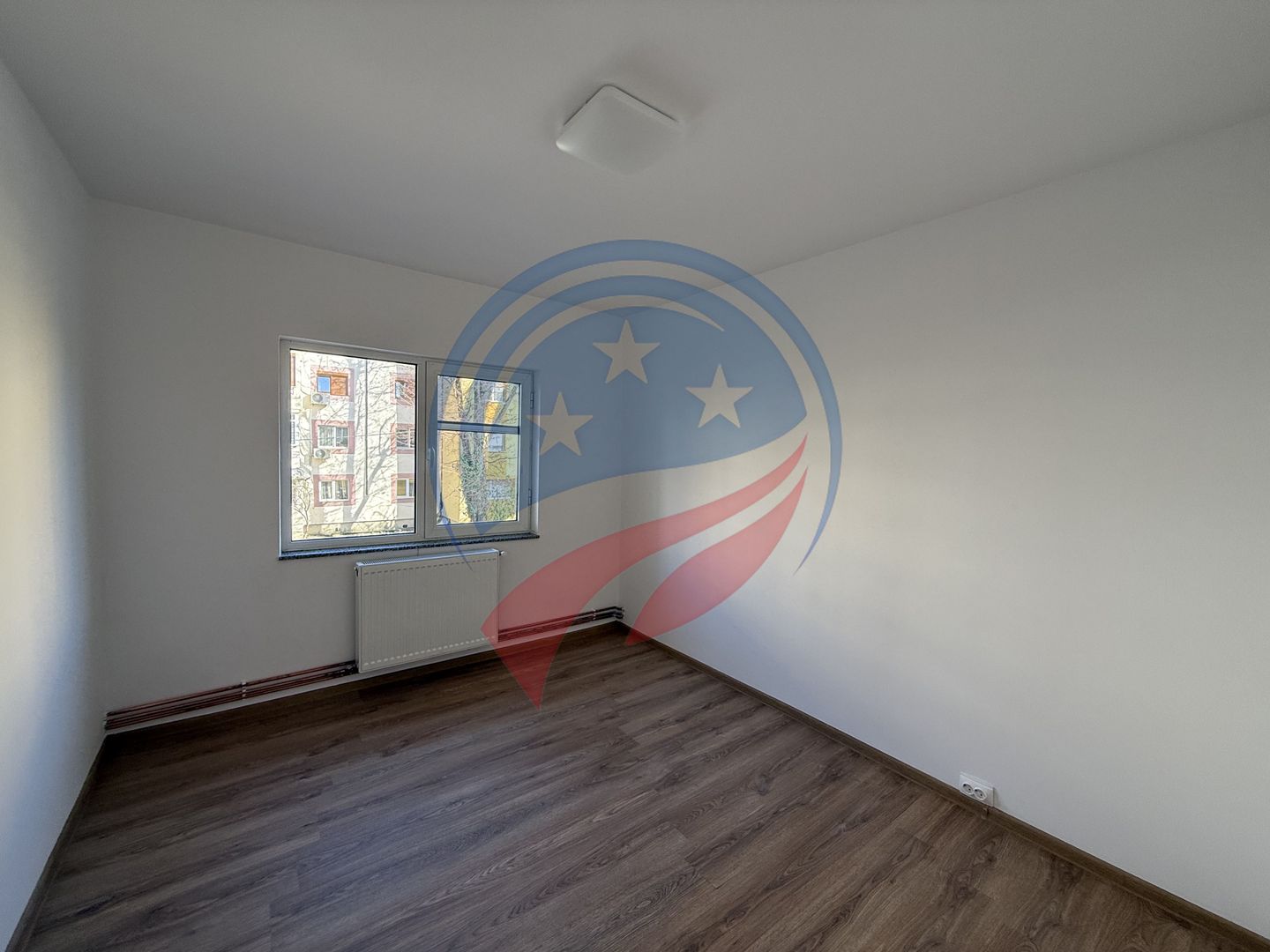 Apartament 4 camere decomandat/1 mai/ ultrafinisat/Craiova - Poză 8